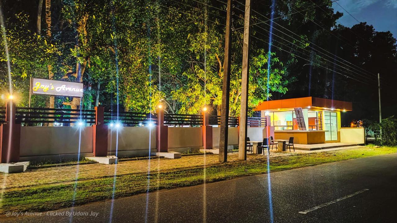 Jay'S Avenue Hotell Udawalawe Eksteriør bilde