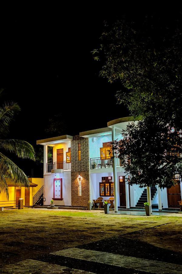 Jay'S Avenue Hotell Udawalawe Eksteriør bilde