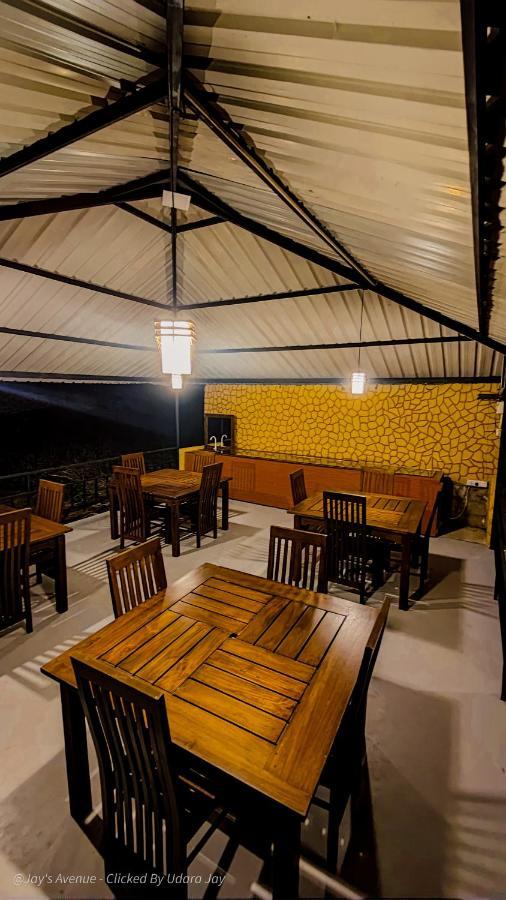 Jay'S Avenue Hotell Udawalawe Eksteriør bilde