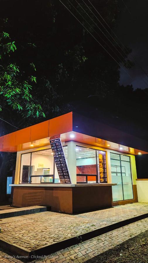 Jay'S Avenue Hotell Udawalawe Eksteriør bilde